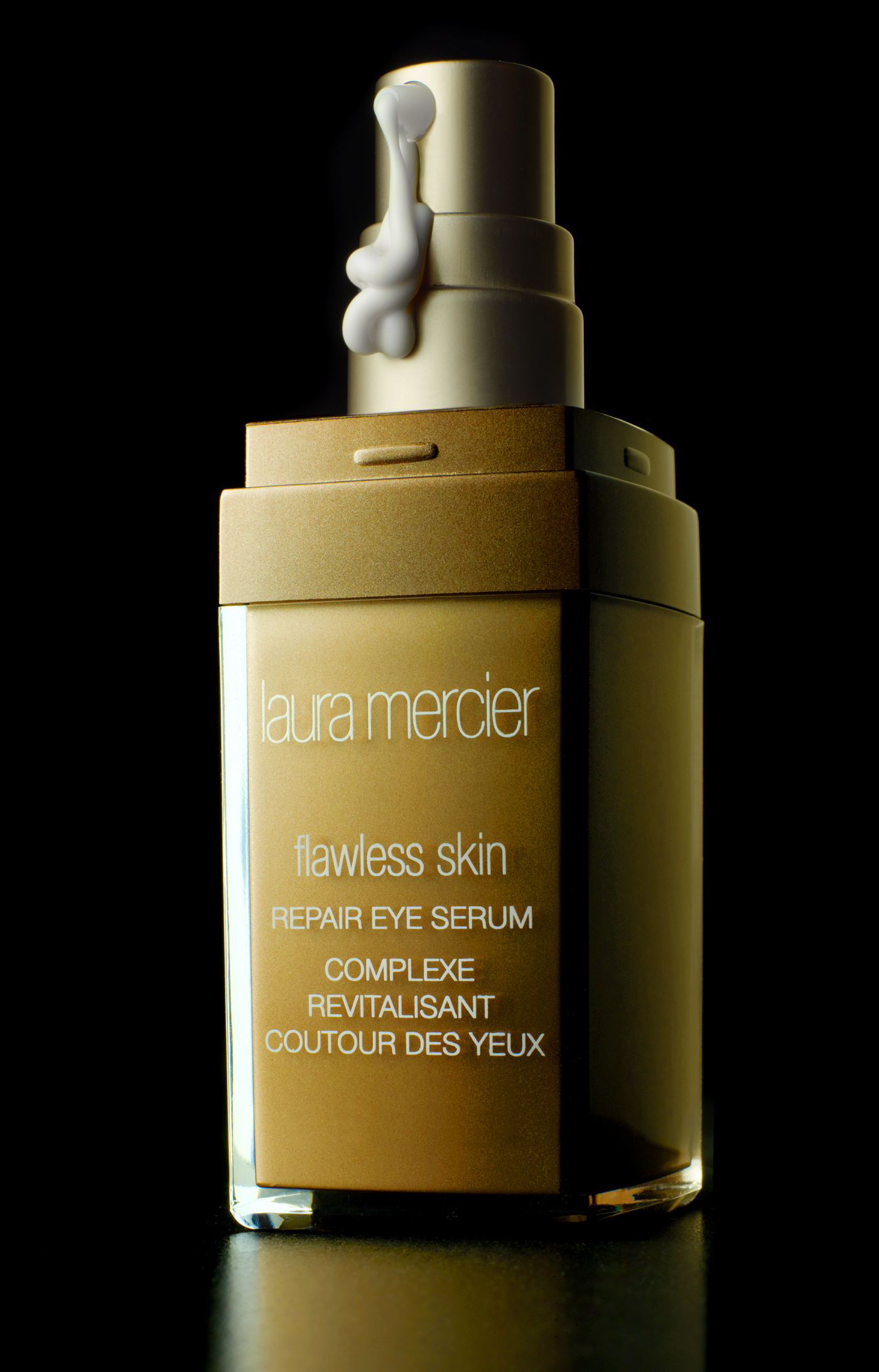 Laura Mrcier flawless skin